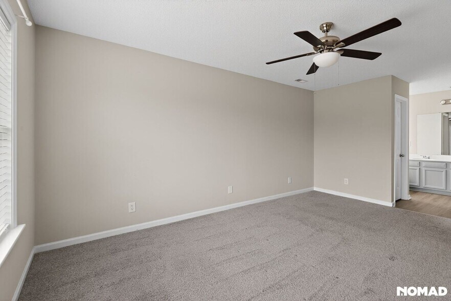 Building Photo - 123 Hardin Dr