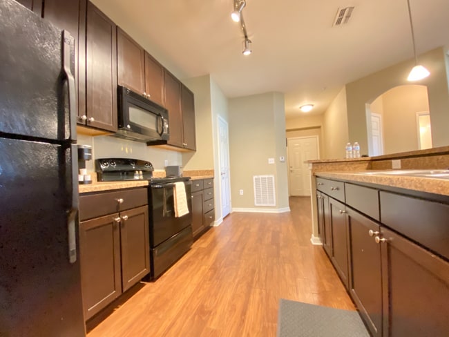 Building Photo - 2125 Sweetbroom Cir