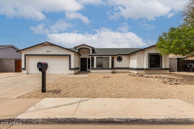 Primary Photo - 2420 E Garnet Ave