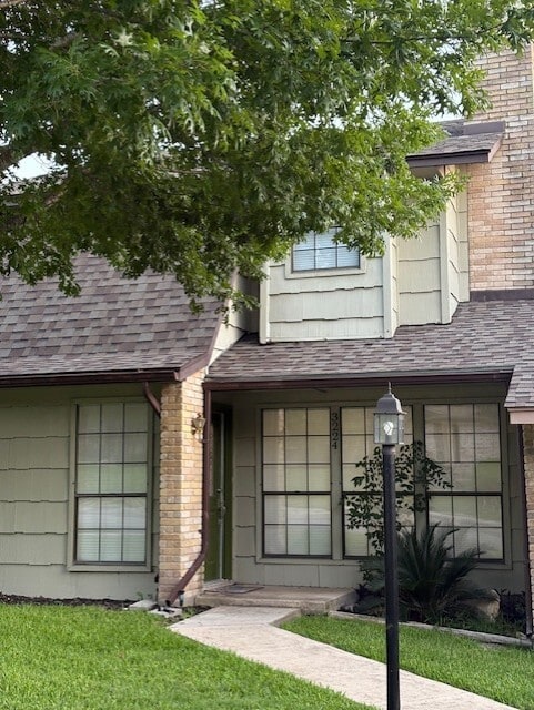 Building Photo - 3225 Castledale St