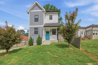 Building Photo - 413A Cecil St