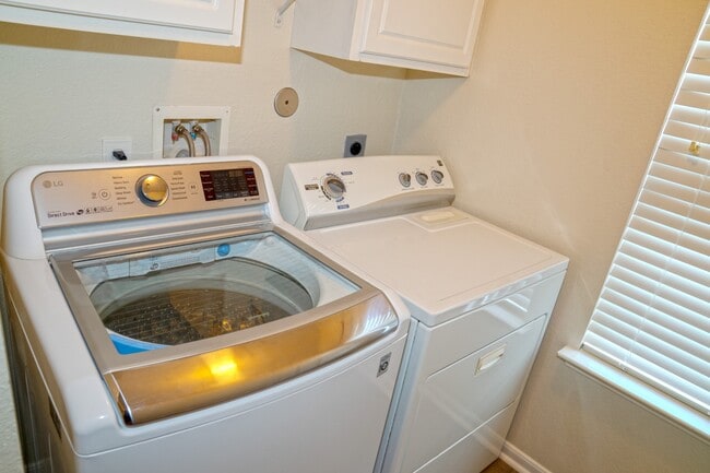Building Photo - 3854 Clobourne Crossing Ln