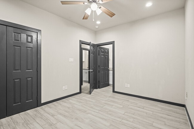 Building Photo - 4802 Cruse Rd