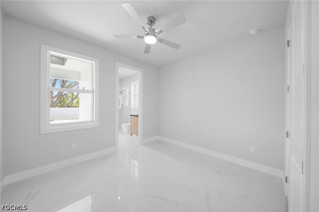 Building Photo - 1107 NW 40th Pl