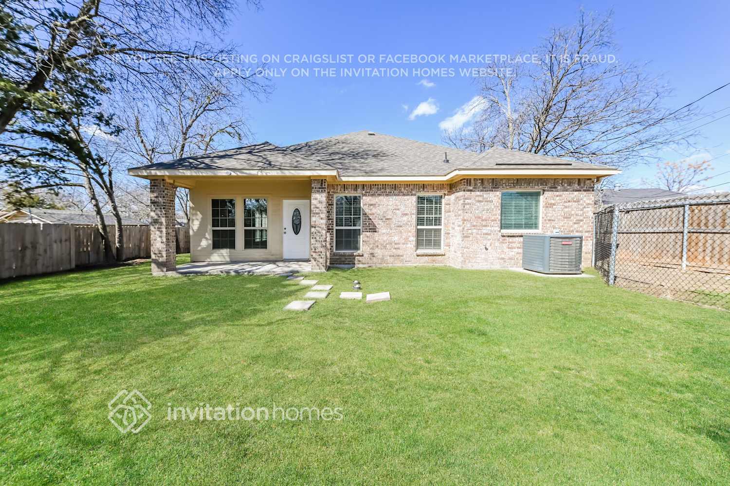 Building Photo - 433 Arrowhead
