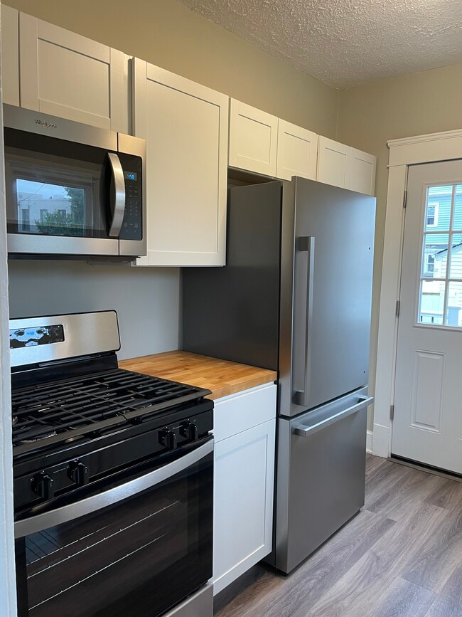 Building Photo - 1307 Idlewood Ave