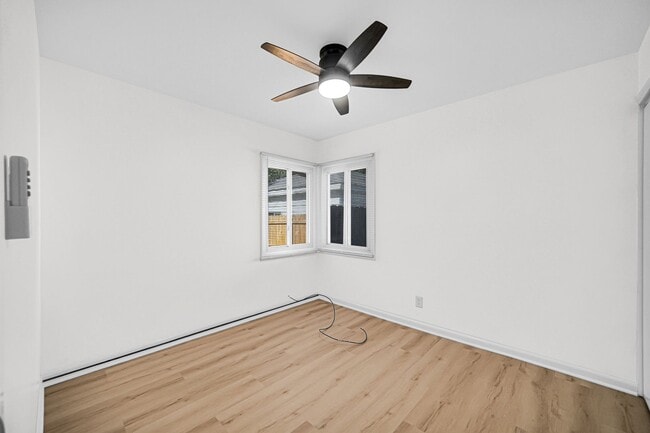 Building Photo - 3 Bedroom 1 Bathroom House for Rent!