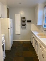 Building Photo - 3857 Prospect Ave