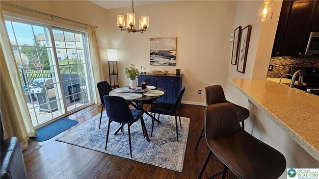 Building Photo - 247 Milkweed Dr