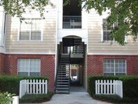 Building Photo - 2 bedroom 2 bath Condo  with Balcony in La...