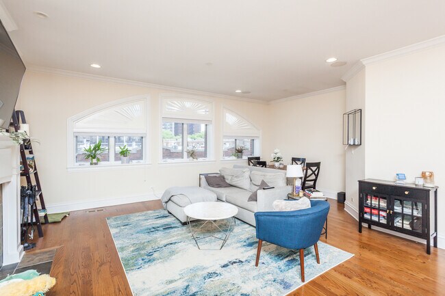 Building Photo - 2708 N Lehmann Ct
