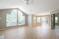 Building Photo - 901 Wentworth Ct