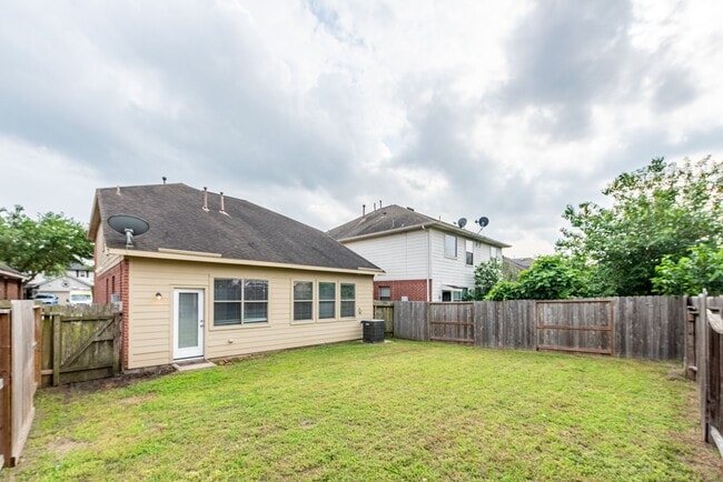 Building Photo - 1702 Bonnyton Ln