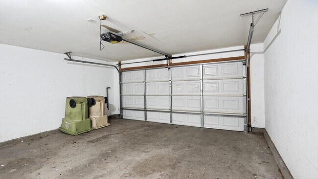 Building Photo - 7395 W San Miguel Ave