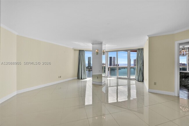 Building Photo - 3370 Hidden Bay Dr
