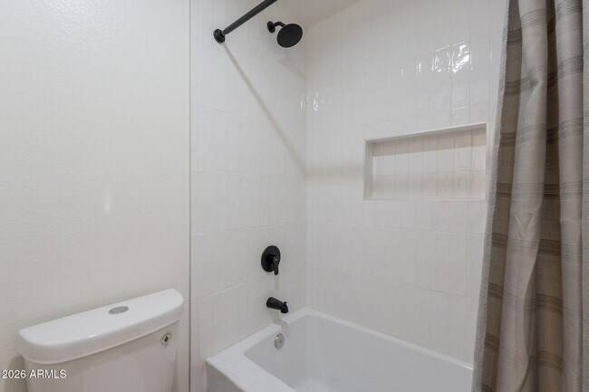 Building Photo - 11333 N 92nd St