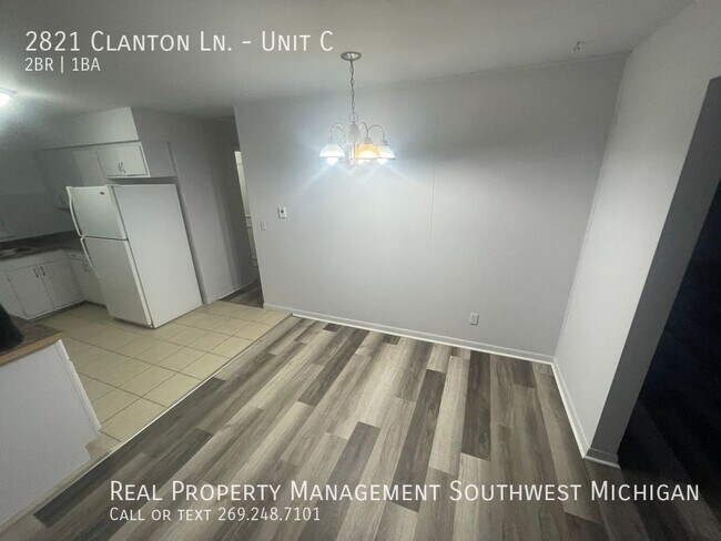 Building Photo - 2821 Clanton Ln