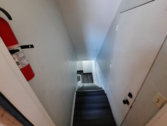 Building Photo - 3Br/2Bath House in Evanston $3,600/m