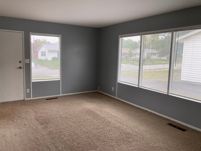 Building Photo - 7309 Roshon Ave