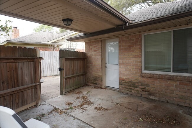 Building Photo - 10703 Wickersham Ln