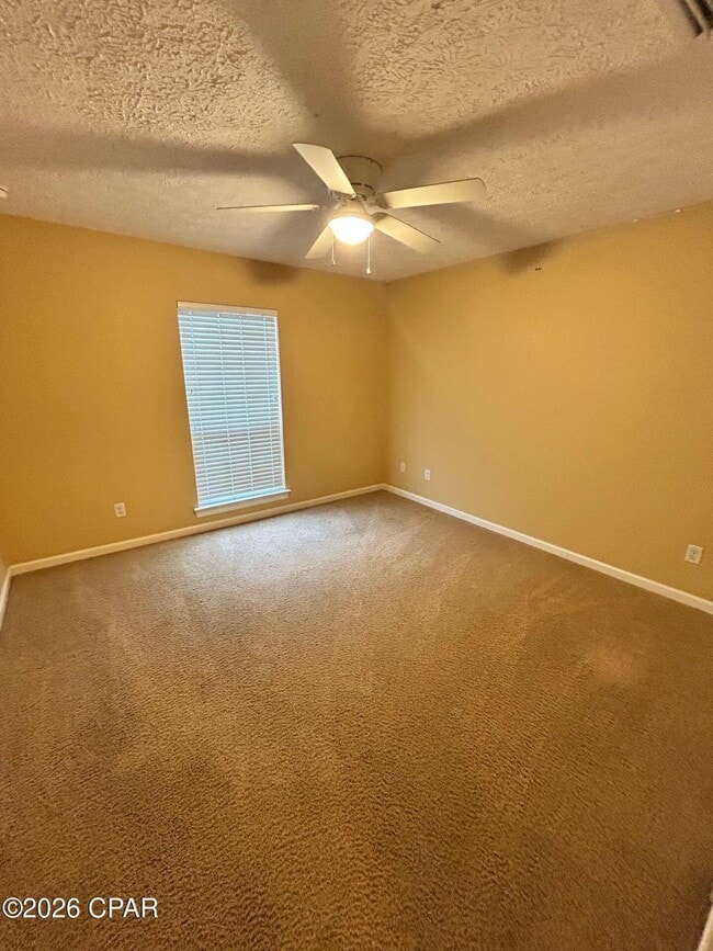 Building Photo - 105 Lakeview Terrace