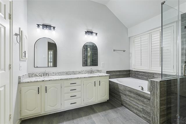 Building Photo - 5601 Belle Chasse Ln