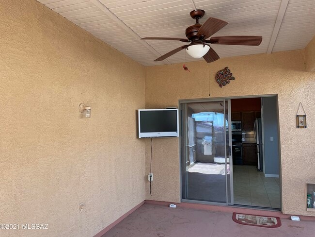 Building Photo - 5579 W Dove Loft Dr