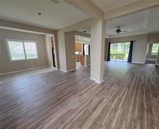 Building Photo - 3637 Summerwind Cir