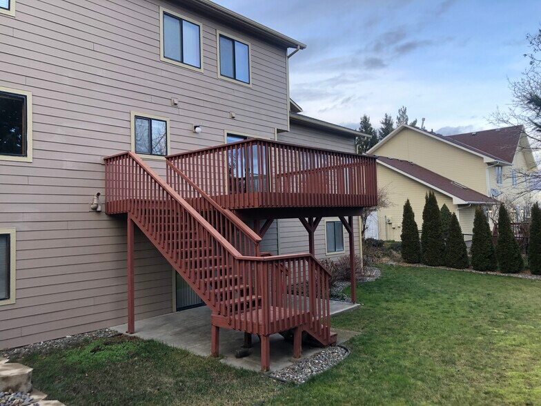 Building Photo - 715 SW Staley Dr