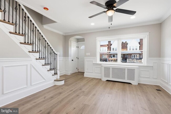 Building Photo - 4313 Teesdale St