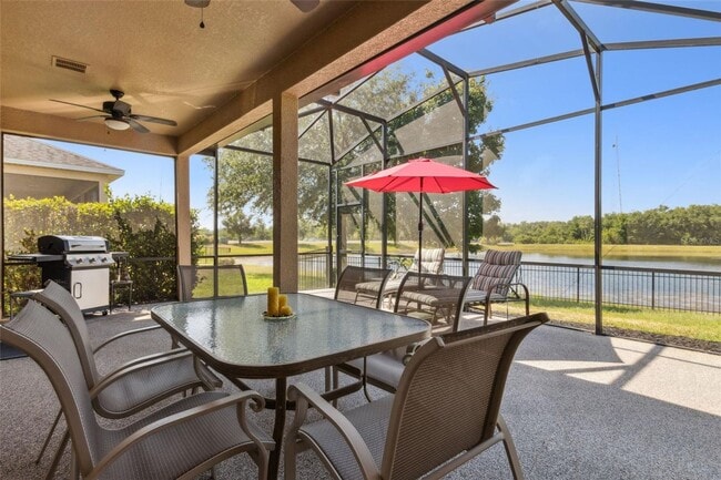 Primary Photo - WATER view no rear neighbors quiet SF hous...