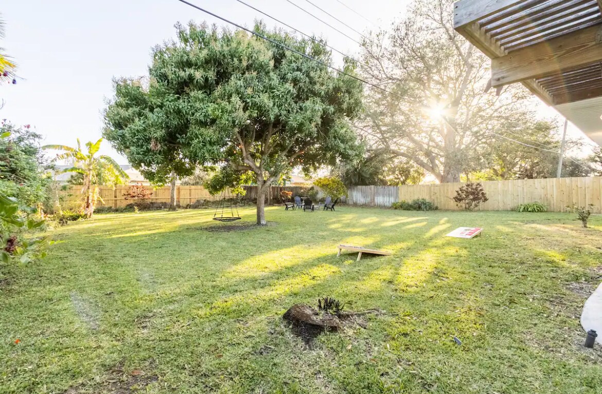 Building Photo - 1447 Caribbean Dr