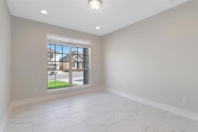 Building Photo - 532 Great Lawn Bnd