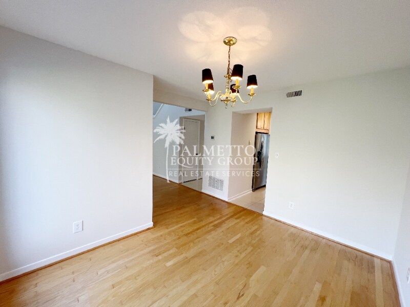 Building Photo - 210 N Lindell Rd