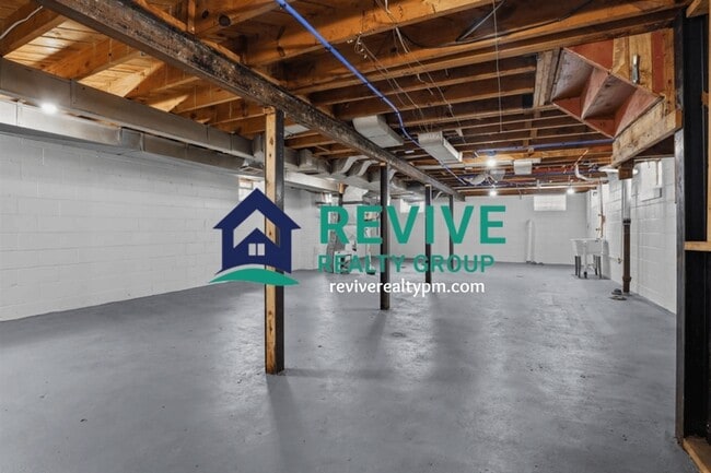 Building Photo - 18503 Prairie St