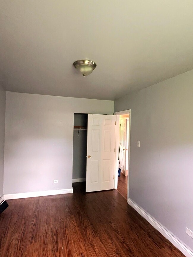 Building Photo - 1228 W 109th St