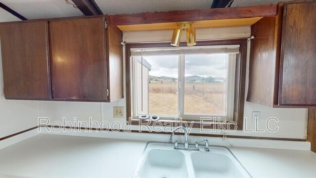 Building Photo - 417 Brent Ln