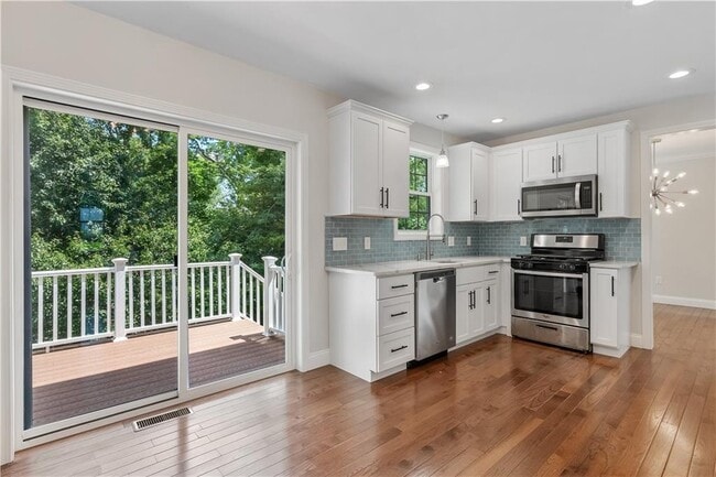 Building Photo - 8 SeaBreeze Ter