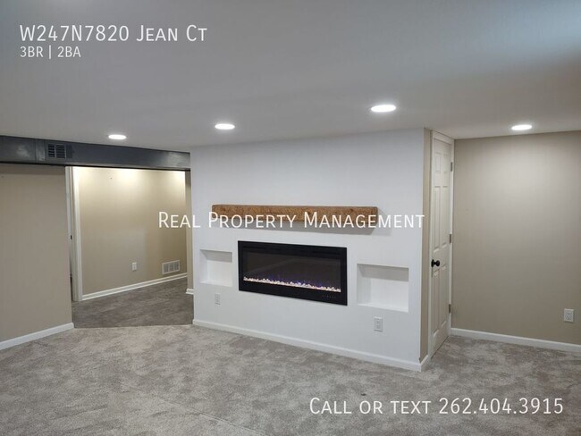 Building Photo - W247N7820 Jean Ct