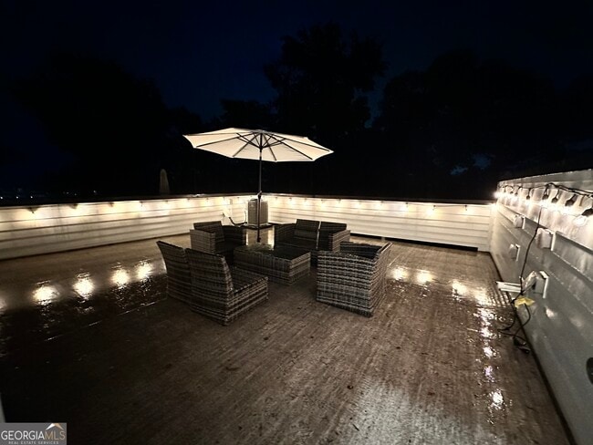 Building Photo - 727 Eloise Wy