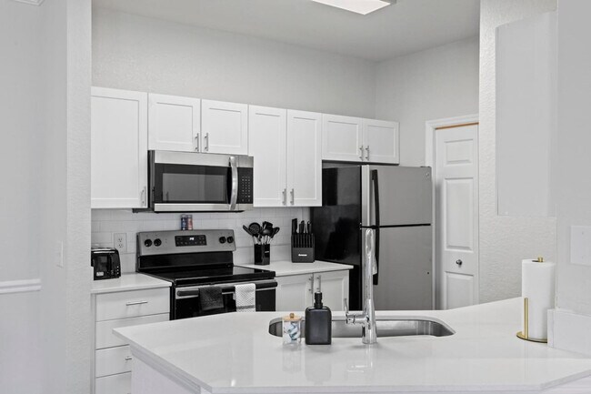 Building Photo - 19124 Portofino Dr