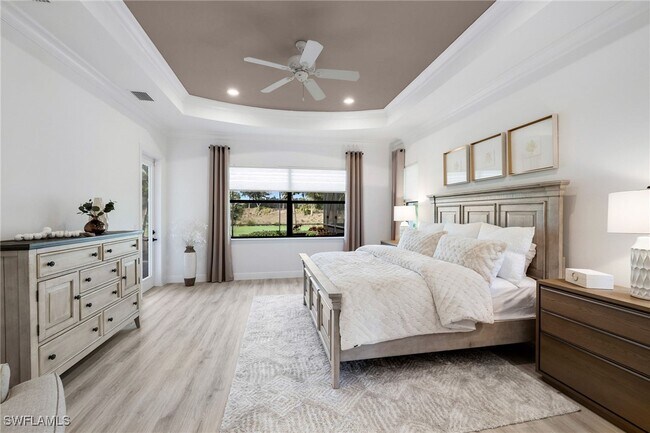 Building Photo - 6851 Lakewood Isle Dr