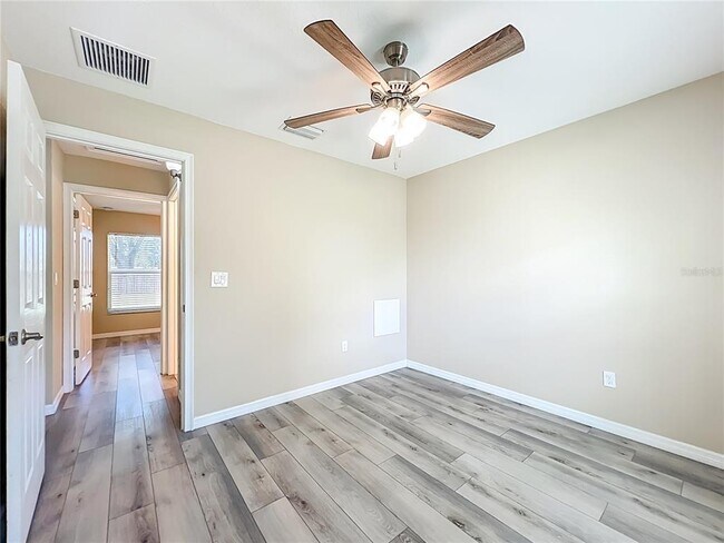 Building Photo - 1954 NW 21st Ave