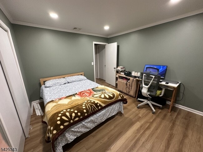 Building Photo - 6 Lori Ln