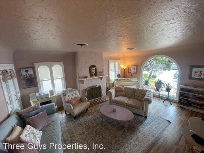 Building Photo - 3 br, 1 bath House - 3235 Goldsmith St.