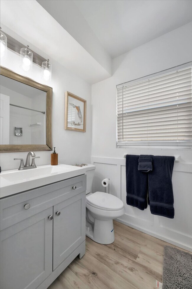 Building Photo - 711 E Gulf Blvd