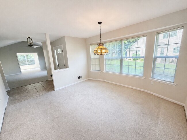 Building Photo - 3579 Vicari Ave