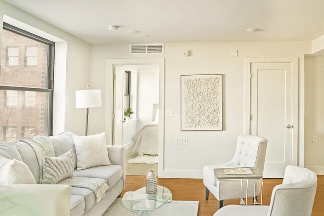 Building Photo - The New Broadview