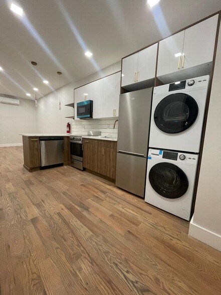 128 Saint Paul’s 3 - 129 Saint Pauls Ave