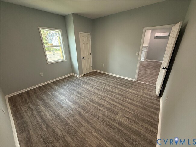 Building Photo - 910 Rome St